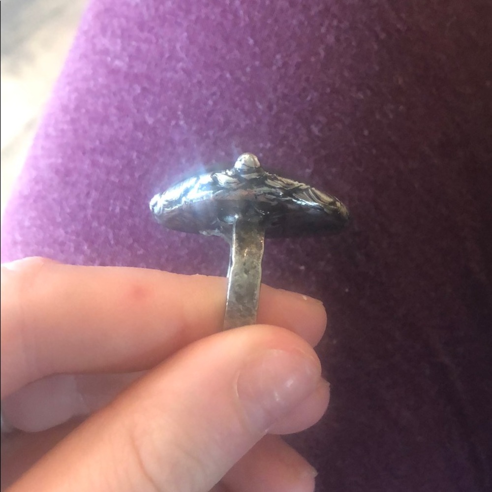 Ring - Picture 3 of 4